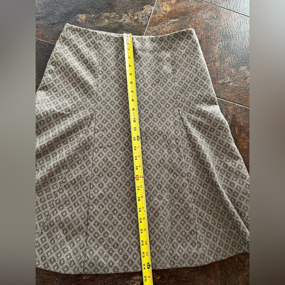 Boden A-Line Skirt in Gray Diamond Pattern - Picture 15 of 16